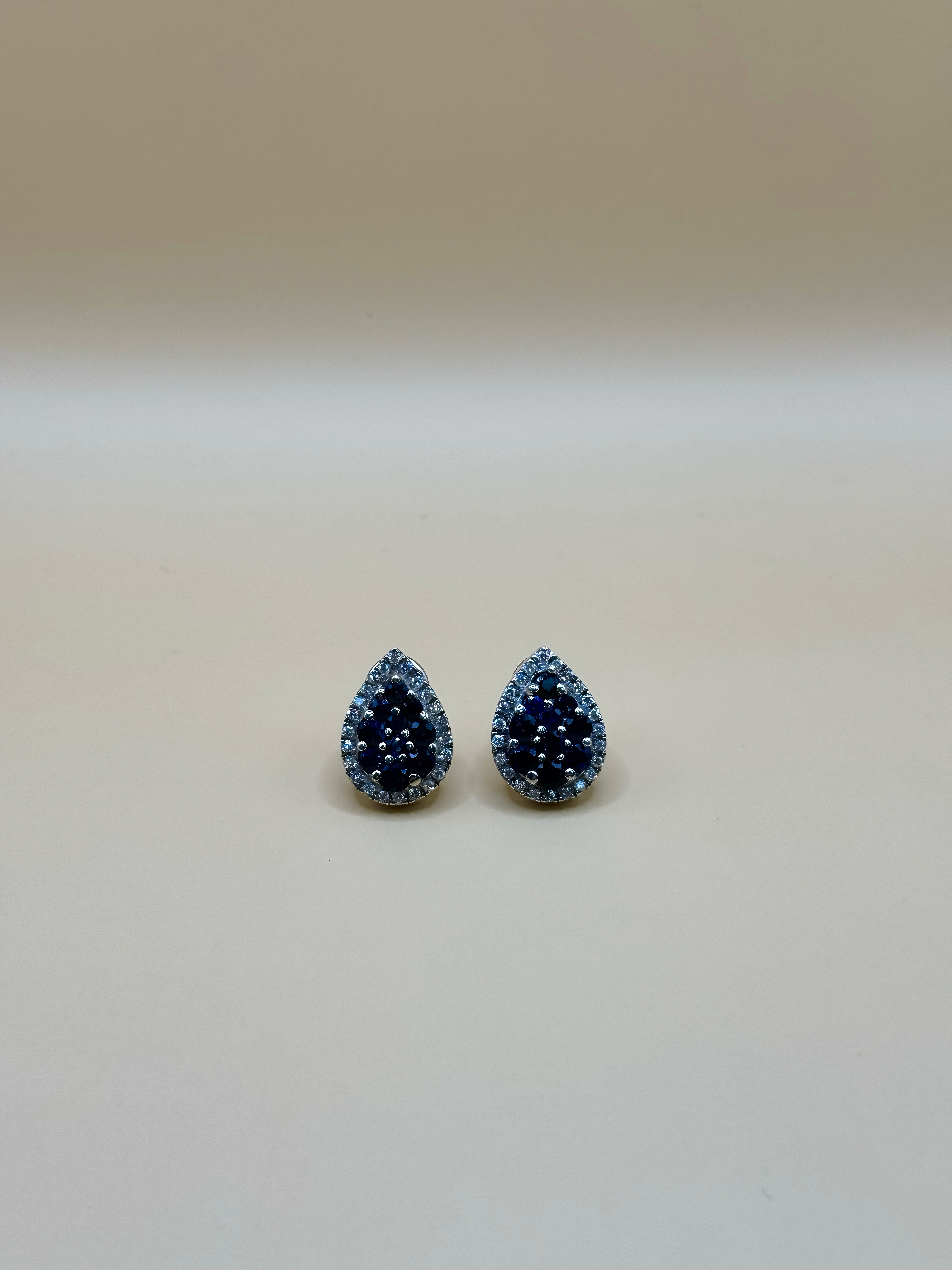 Aritos Lagrima Azul