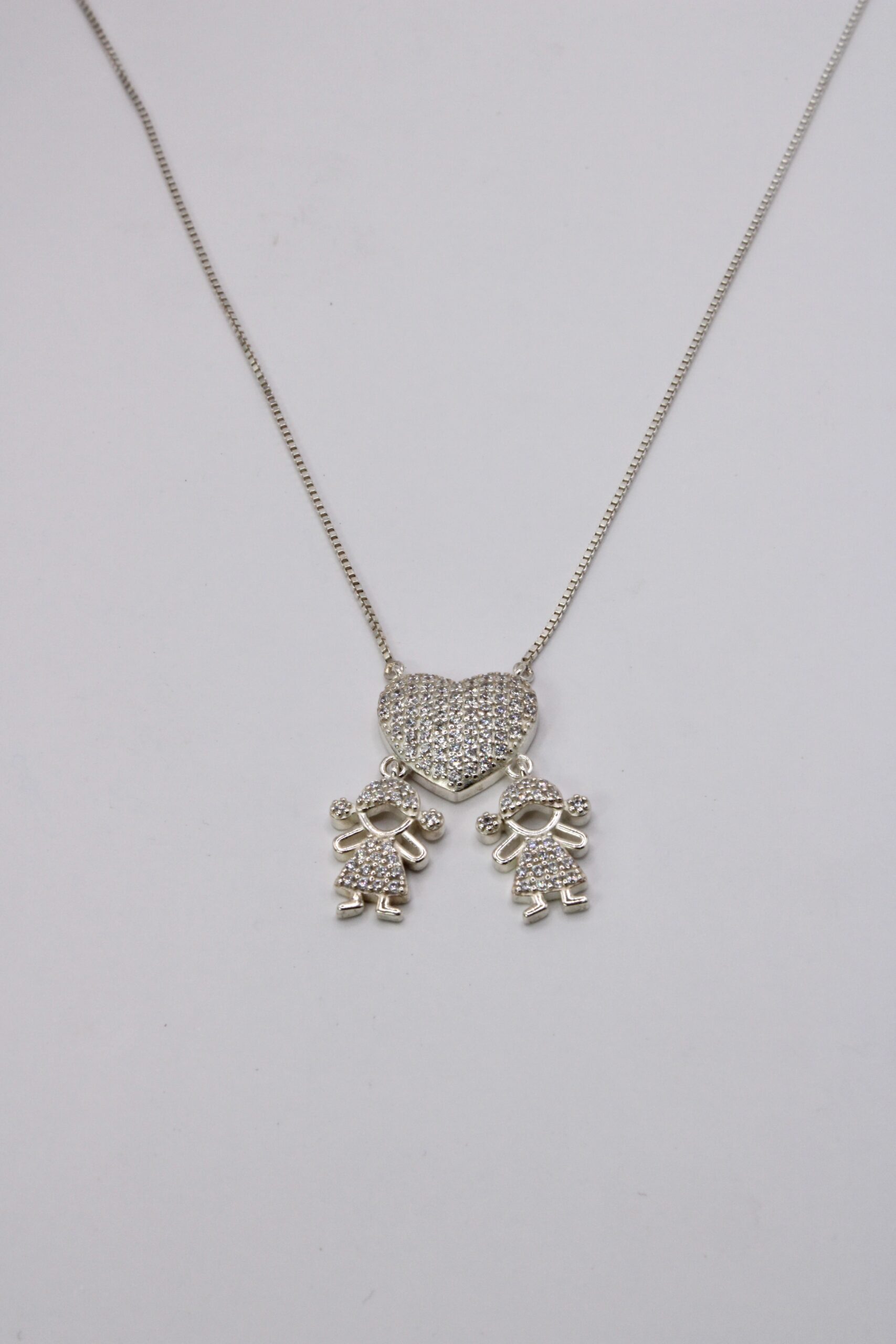 Collar De Plata 925 Corazón Con Niñas