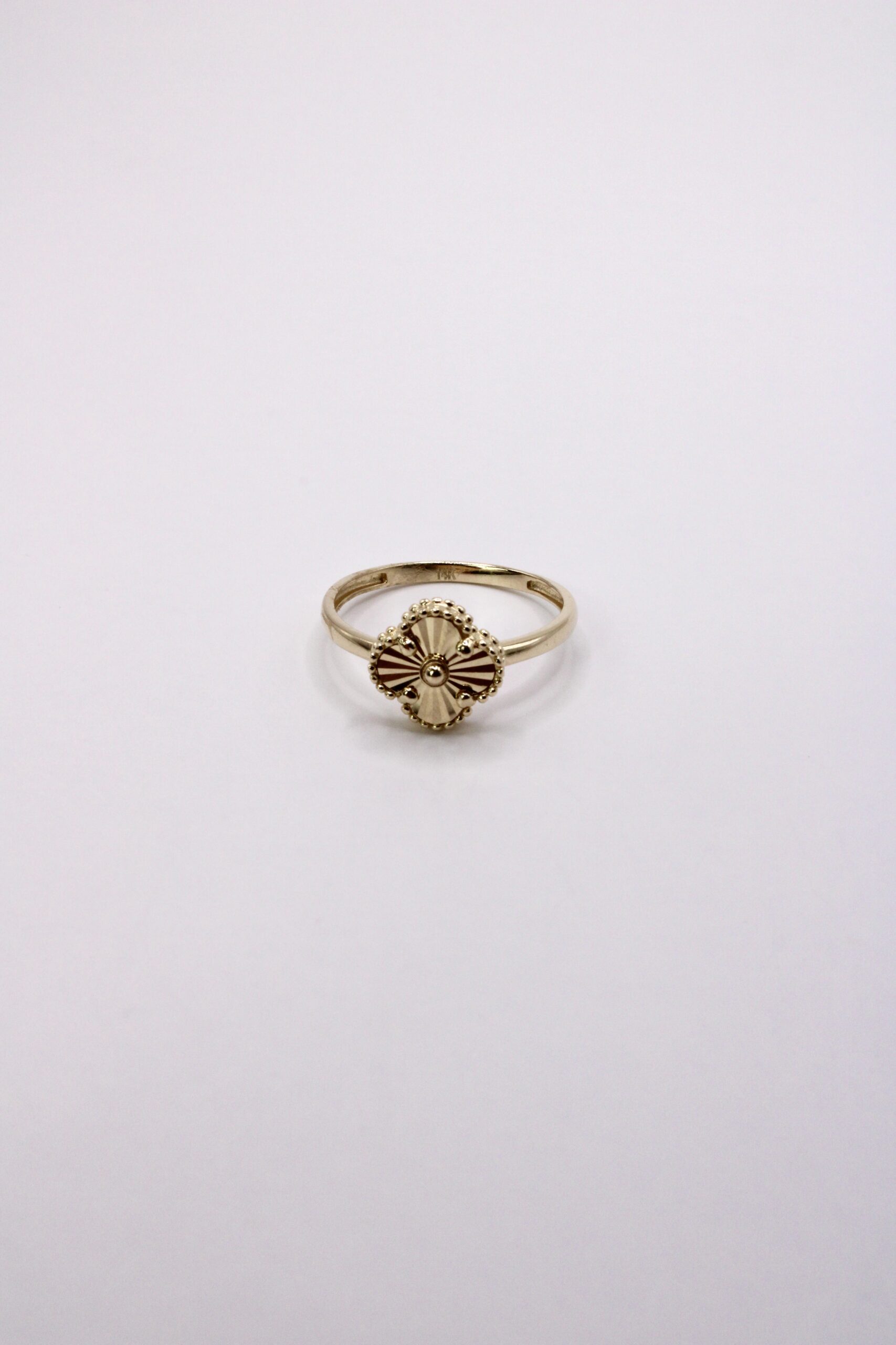 Anillo 14k Trebol Pequeño