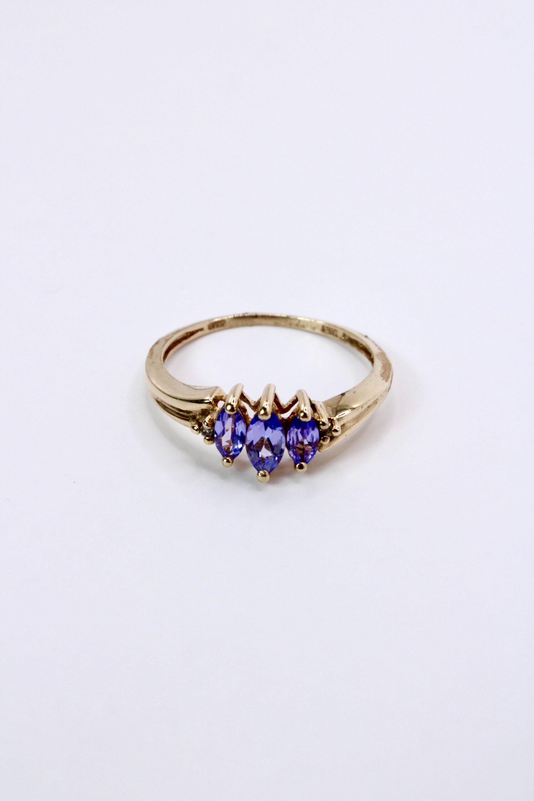 Anillo Oro 10k y Zirconia