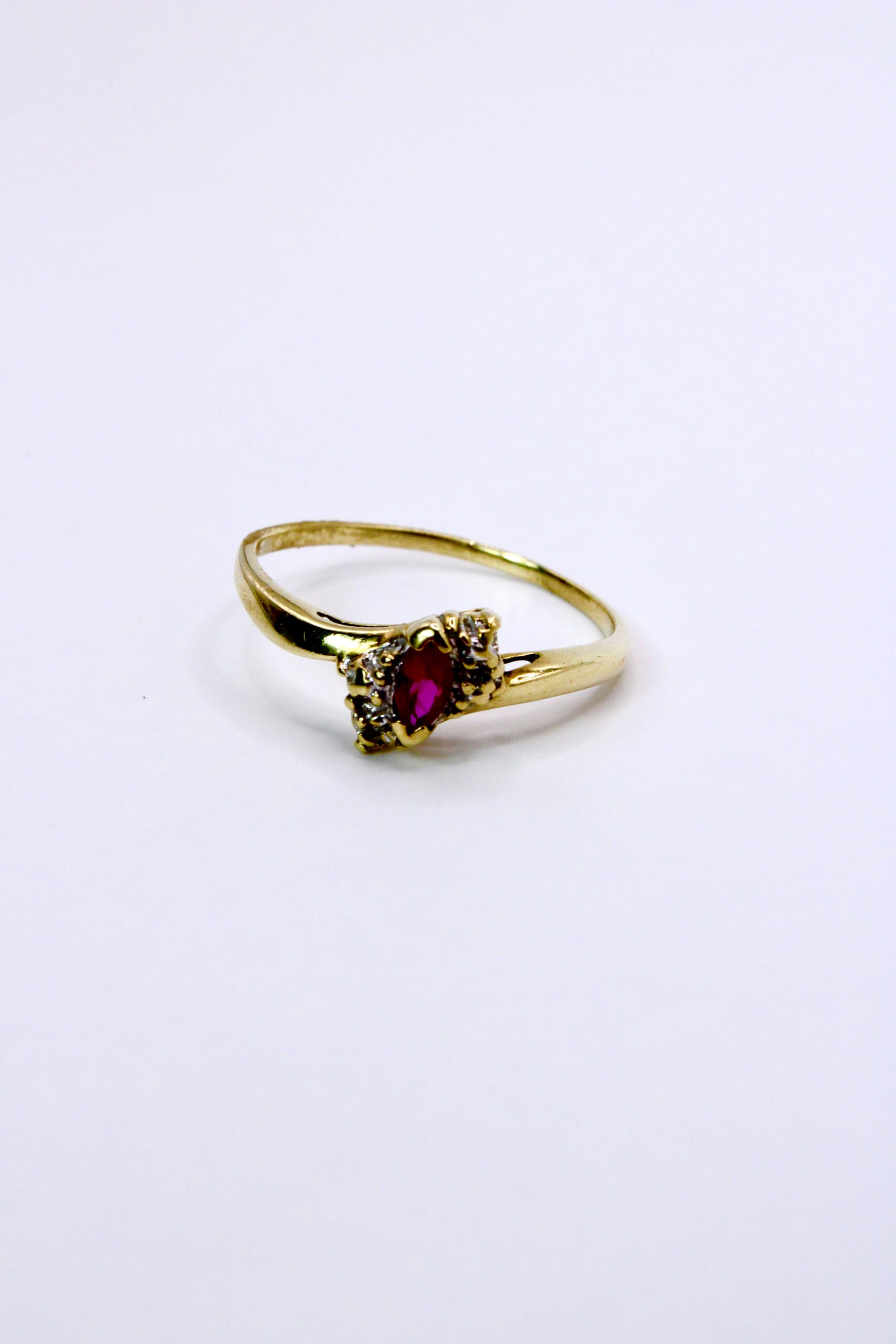 Anillo Oro 10k Y Rubi