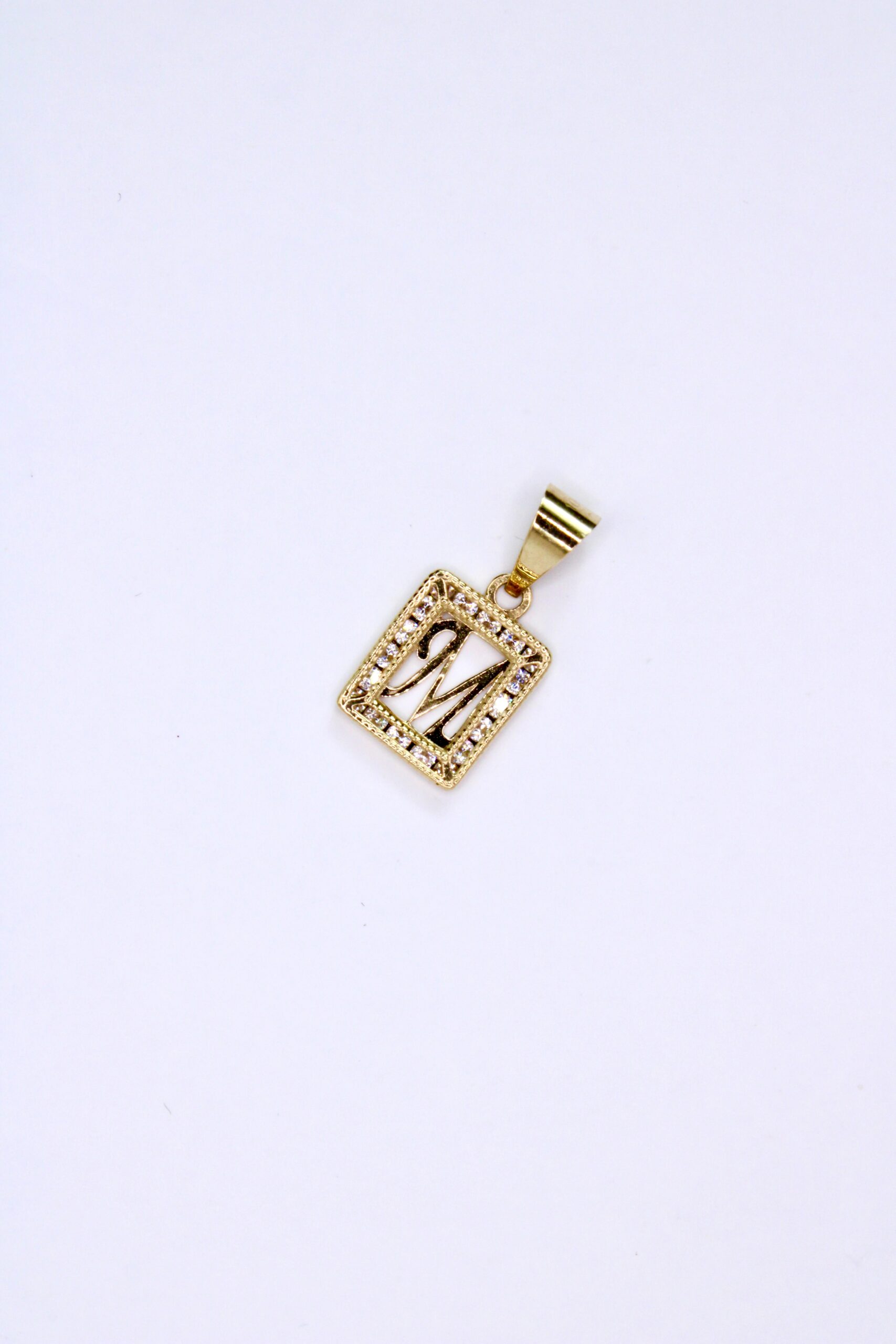 Dije De Oro 10k Letra M