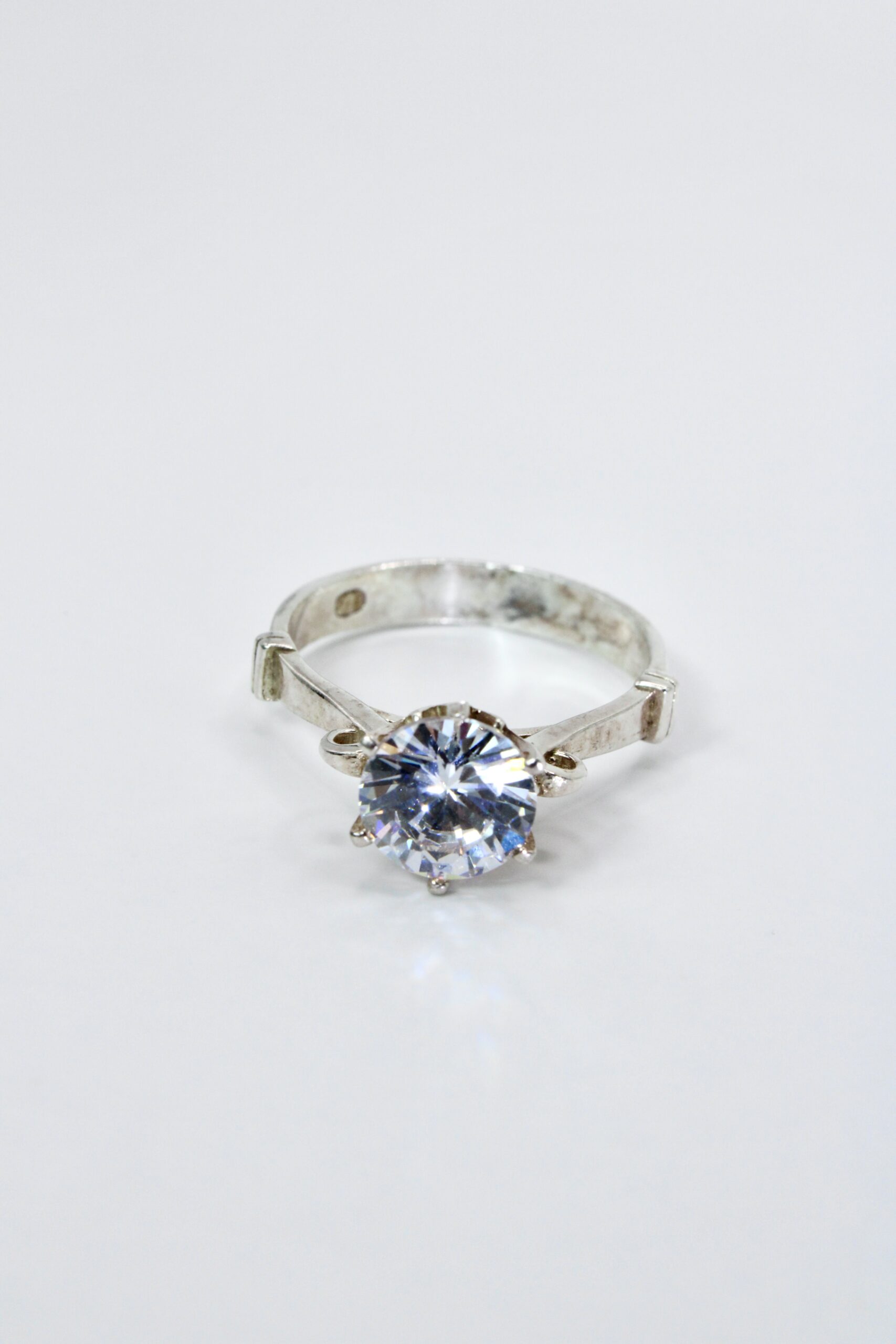 Anillo de Plata 925 y Zirconia