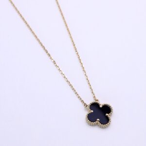Collar Con Dije de Flor Oro 18k